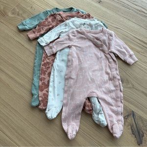 4 items - GAP Sleeper Bundle